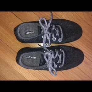 dark blue/navy allbirds